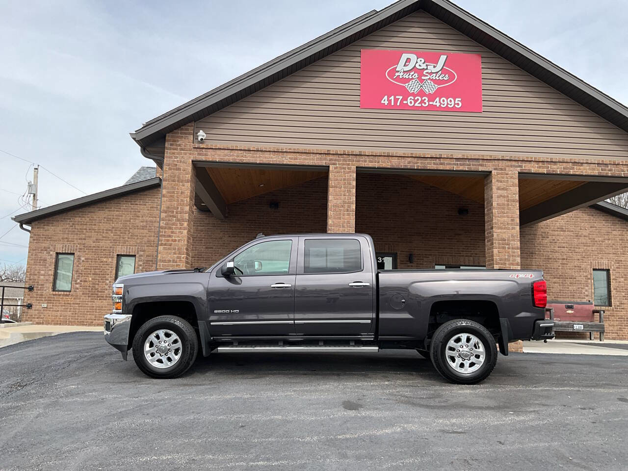 Used 2015 Chevrolet Silverado 2500 LTZ image 25