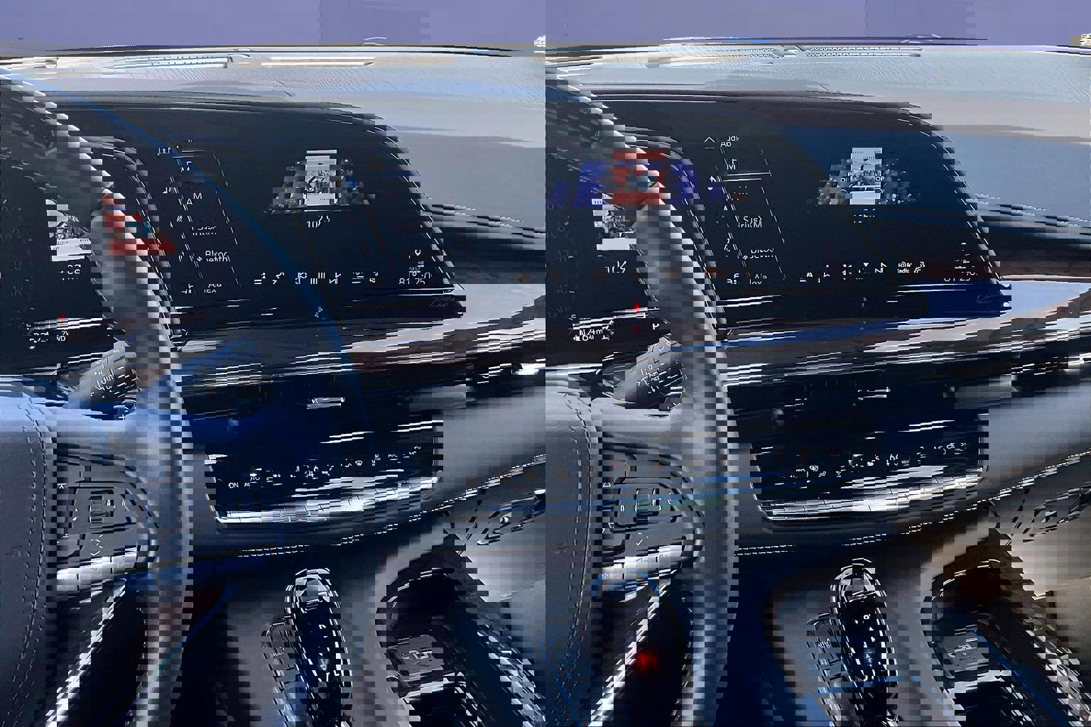 Used 2023 Cadillac Escalade Premium Luxury Platinum image 9