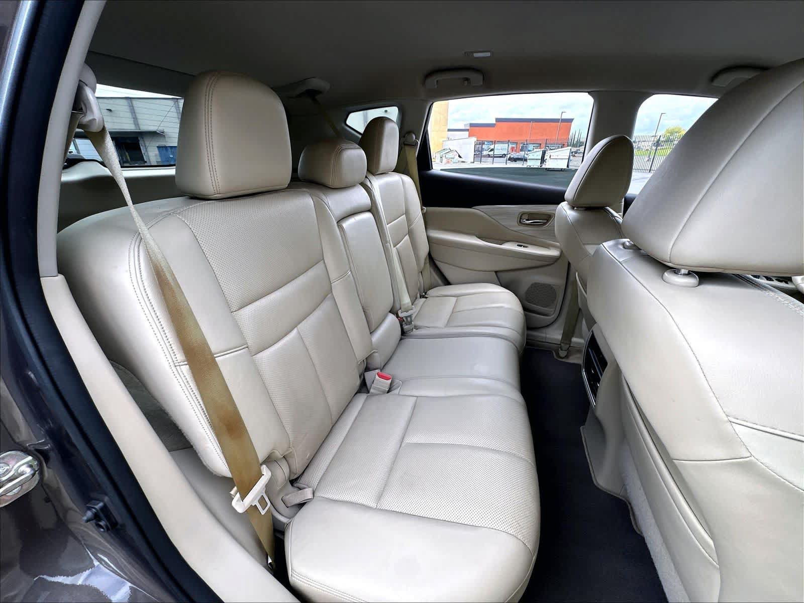 Used 2015 Nissan Murano SL FWD image 31