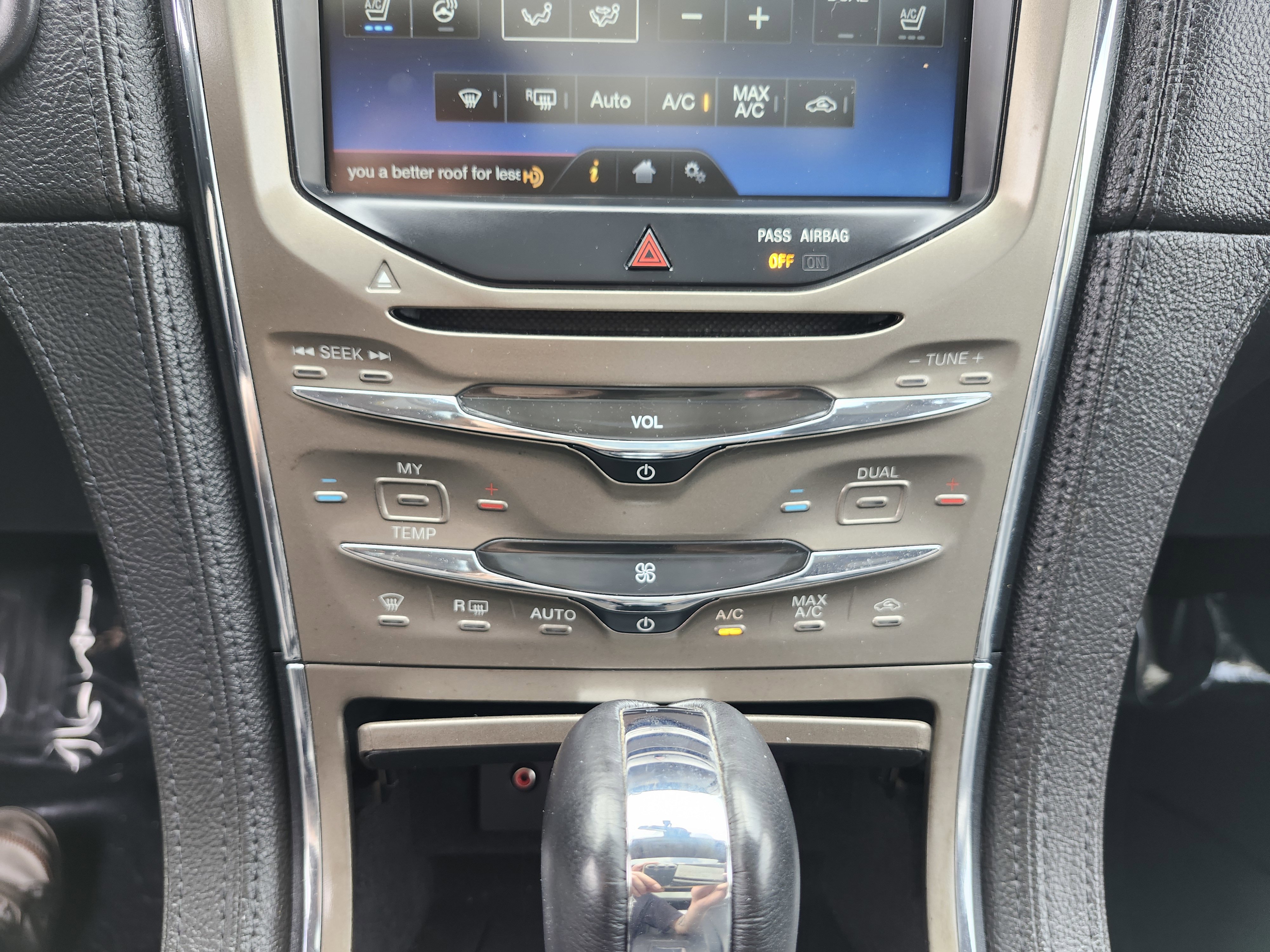 Used 2014 Lincoln MKX AWD w/ Equipment Group 101A image 36