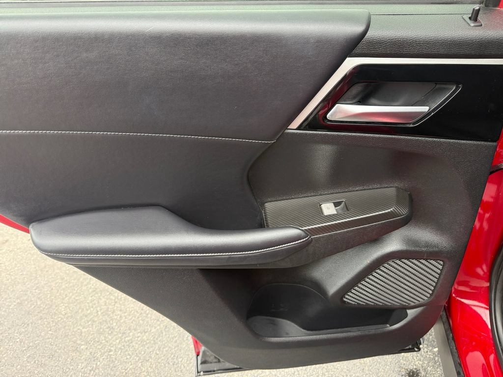 Used 2024 Mitsubishi Outlander SE AWD/4WD image 28