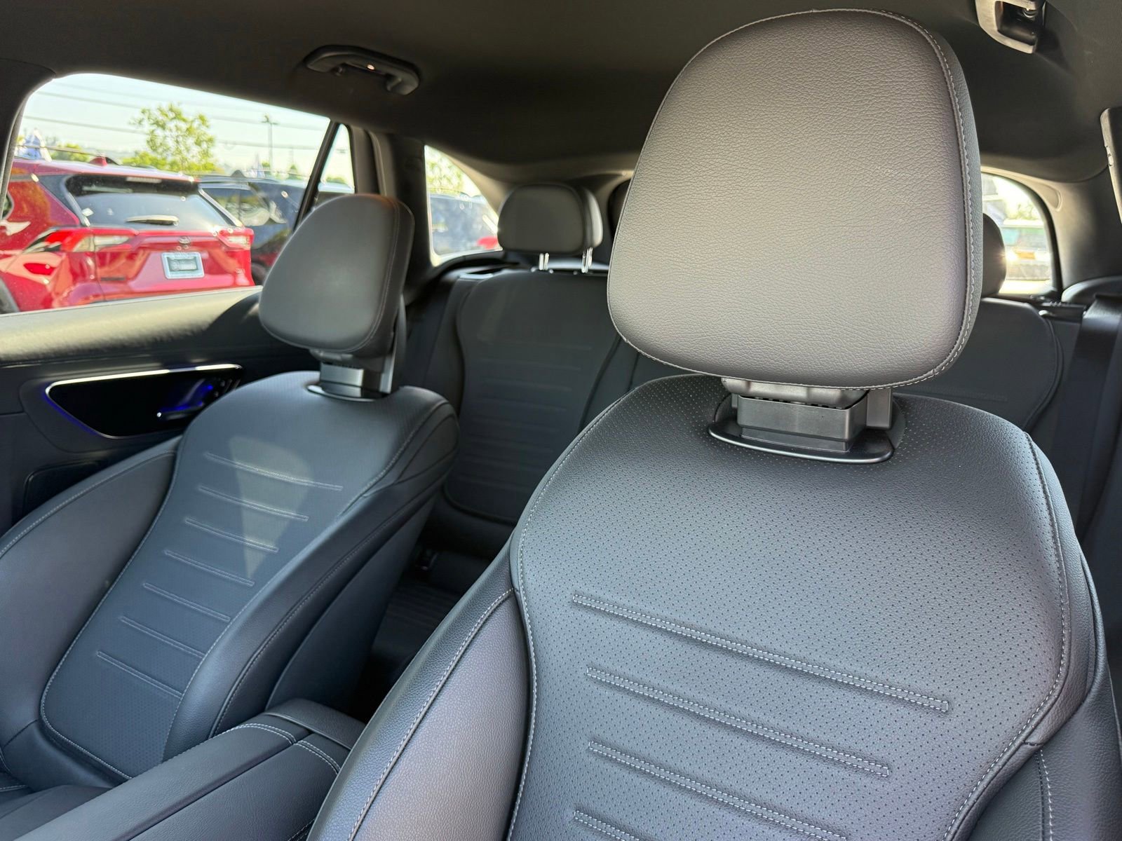 Used 2026 Mercedes-Benz GLC 300 image 28