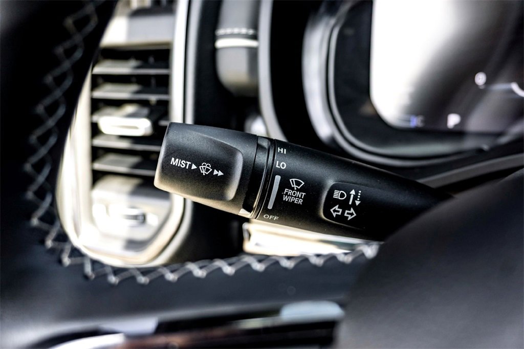 Used 2025 RAM 1500 Limited w/ Trailer Tow Group image 19