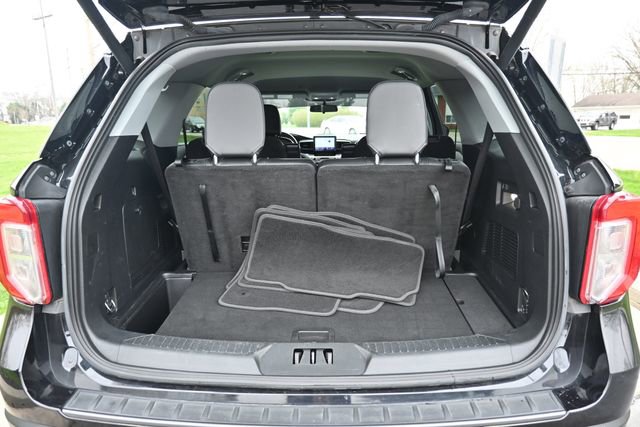 Used 2022 Ford Explorer XLT w/ Equipment Group 202A image 23