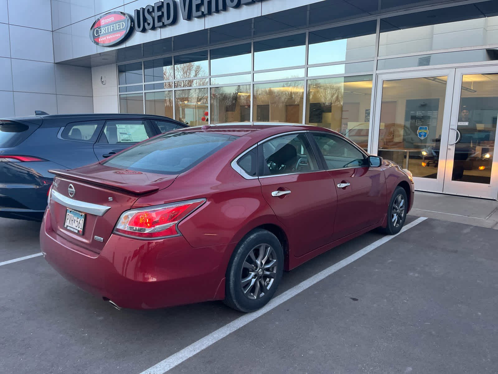 Used 2015 Nissan Altima 2.5 S w/ Special Edition Package FWD image 2