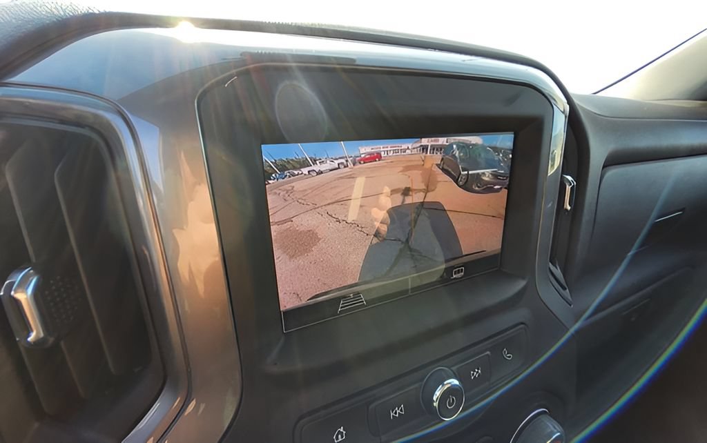 Used 2022 Chevrolet Silverado 1500 W/T w/ WT Value Package AWD/4WD image 9