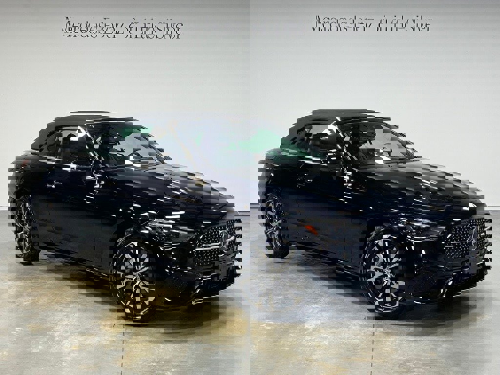 Used 2025 Mercedes-Benz CLE 300 4MATIC Cabriolet image 11