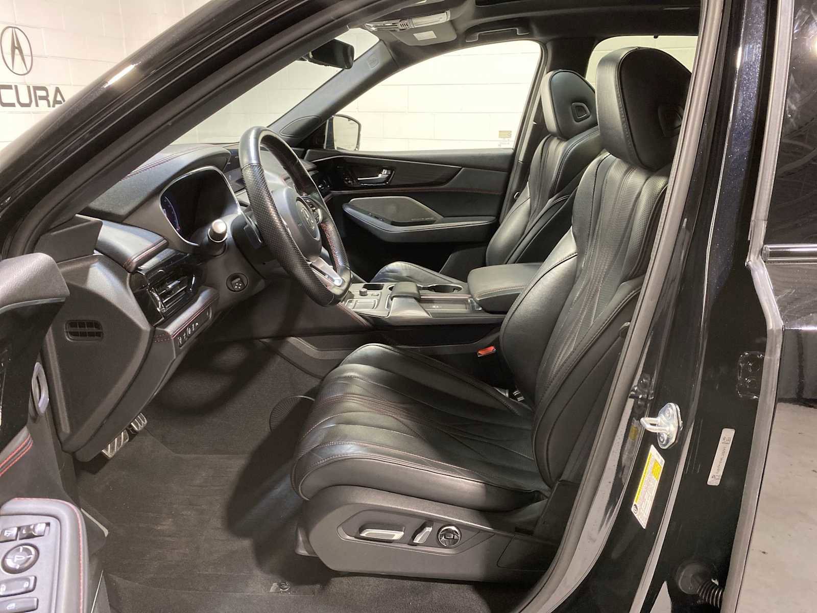 Used 2022 Acura MDX Type S image 2