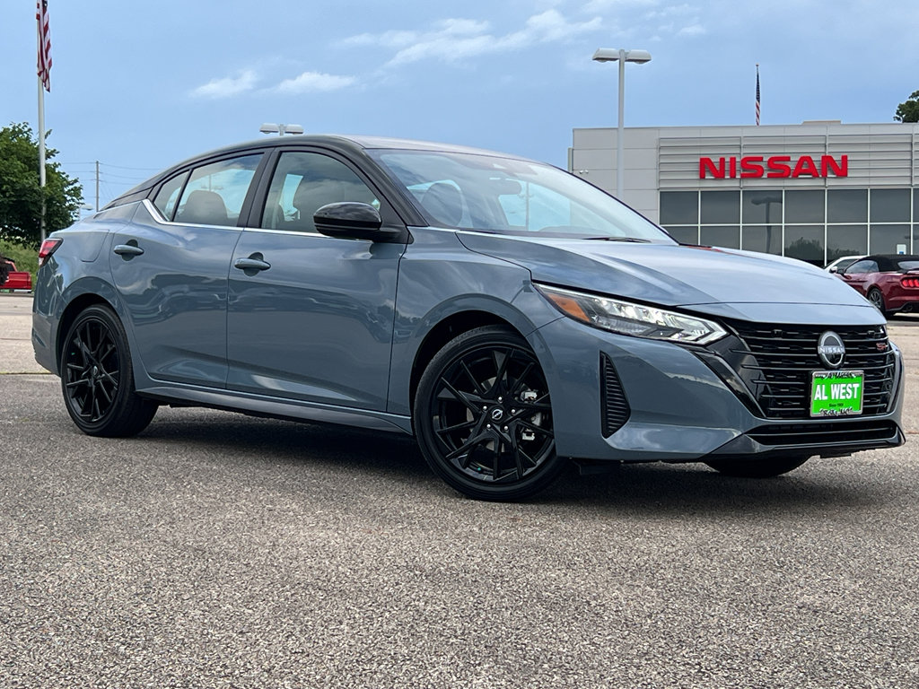 New 2025 Nissan Sentra SR w/ Midnight Edition