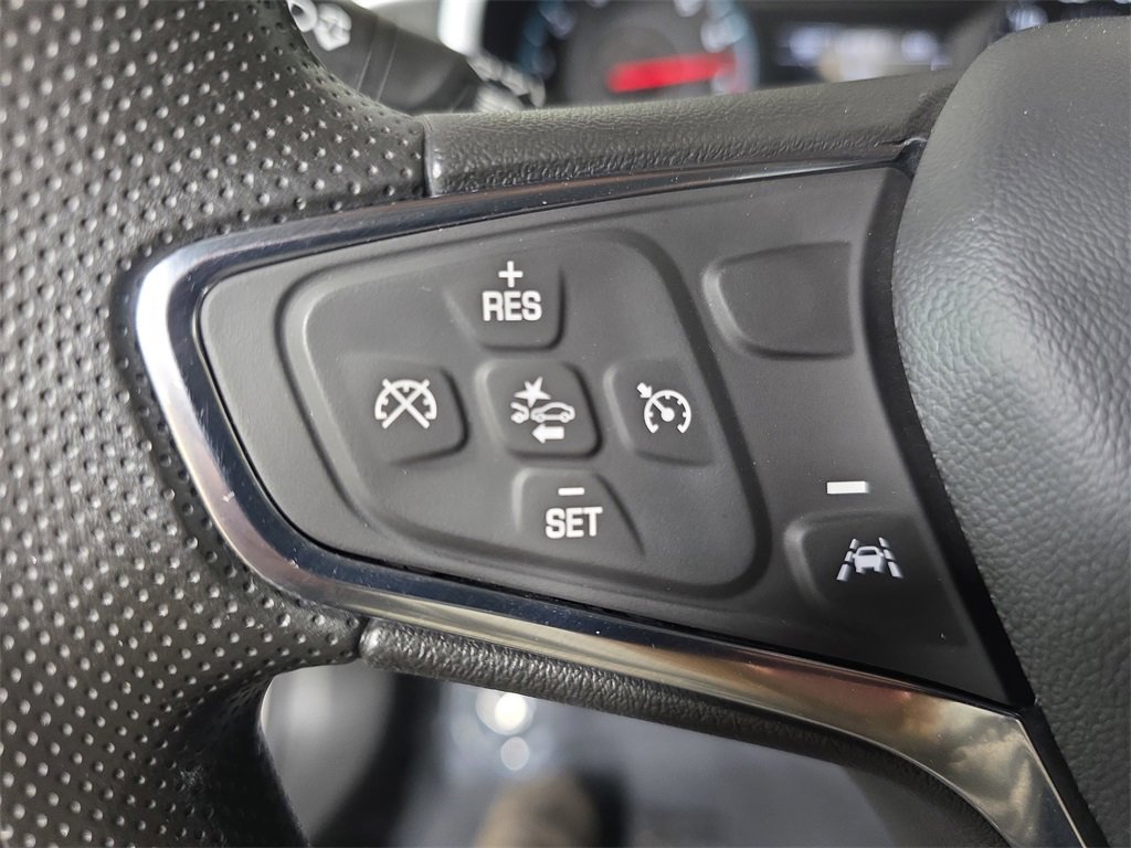 Used 2023 Chevrolet Malibu LT image 17