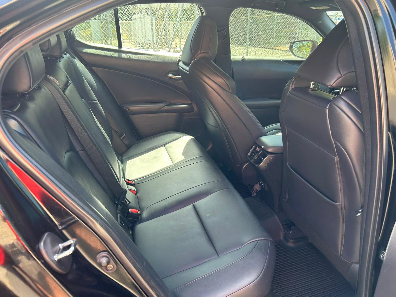 Used 2021 Lexus UX 250h F Sport AWD/4WD image 14