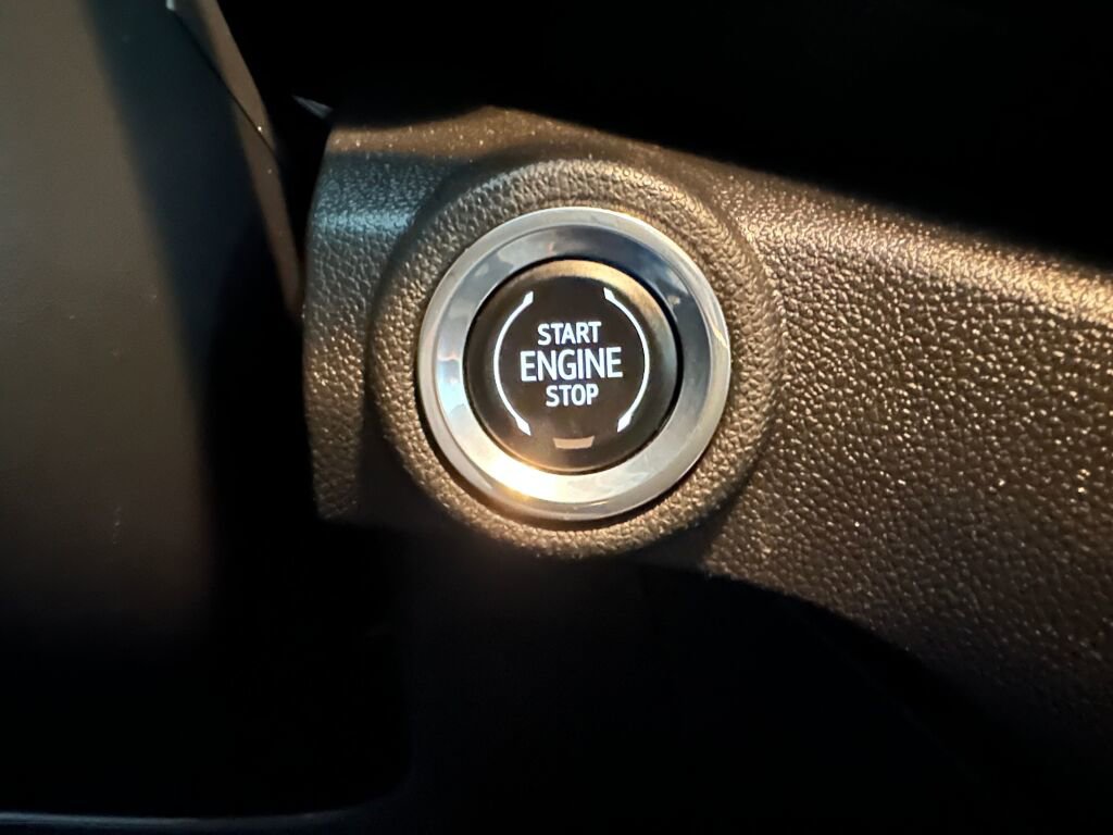 Used 2023 Chevrolet TrailBlazer LT w/ Convenience Package image 16