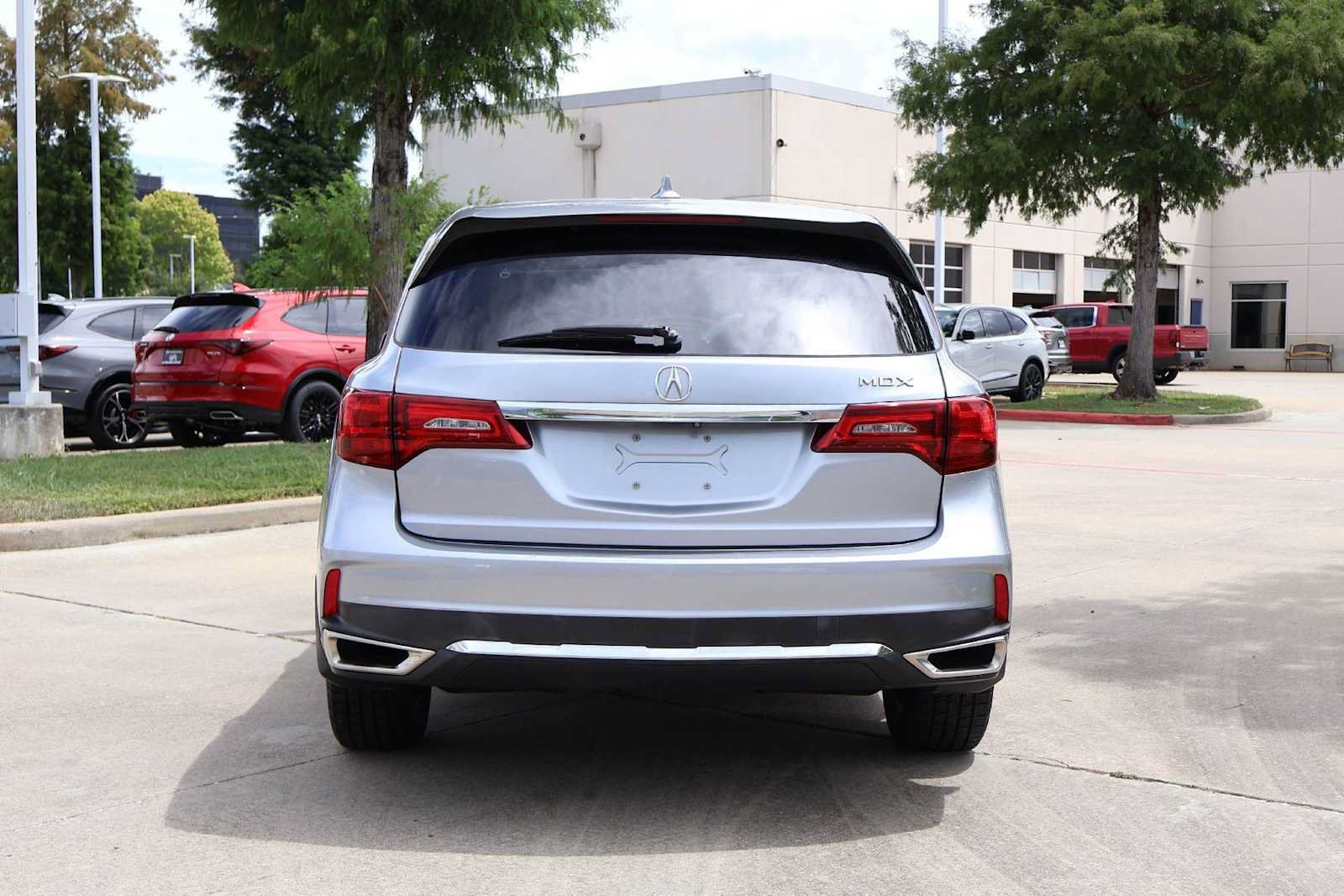 Certified 2018 Acura MDX FWD image 5