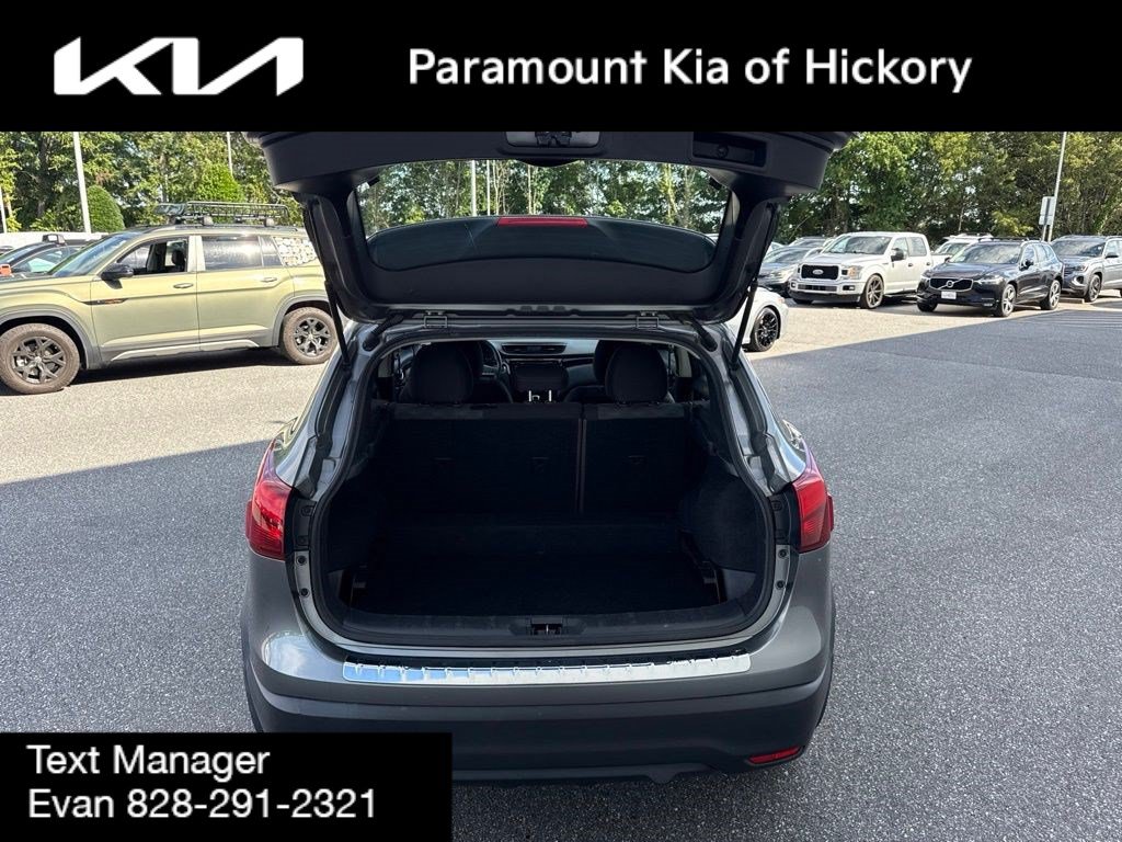 Used 2017 Nissan Rogue Sport SV FWD image 10