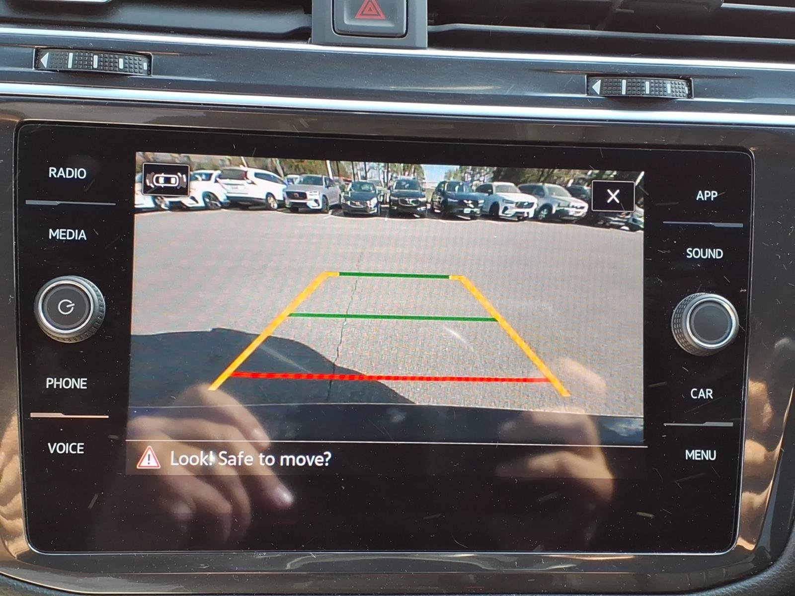 Used 2024 Volkswagen Tiguan SE R-Line FWD image 21