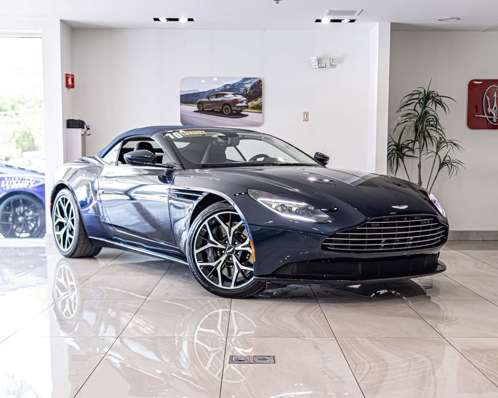 Used 2019 Aston Martin DB11 Volante RWD image 5