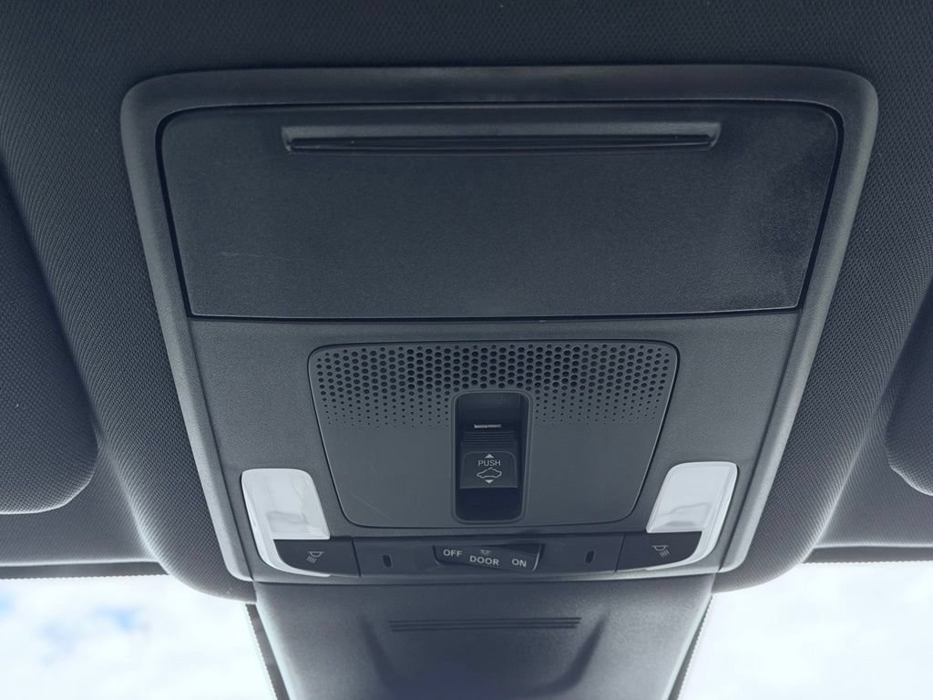 Used 2025 Honda CR-V Sport-L image 42