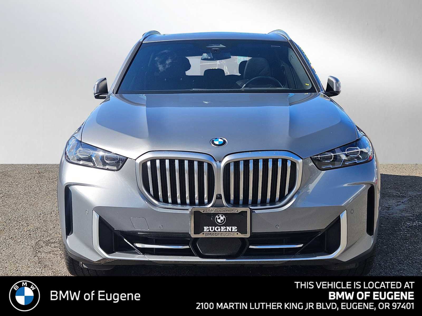 Used 2024 BMW X5 xDrive40i w/ Premium Package AWD/4WD image 8