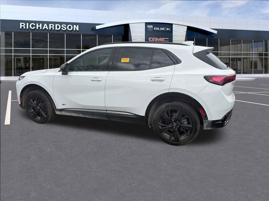 Used 2025 Buick Envision Sport Touring AWD/4WD image 13