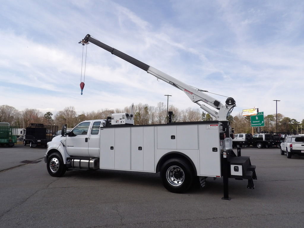 Used 2025 Ford F750 2WD SuperCab Super Duty image 4