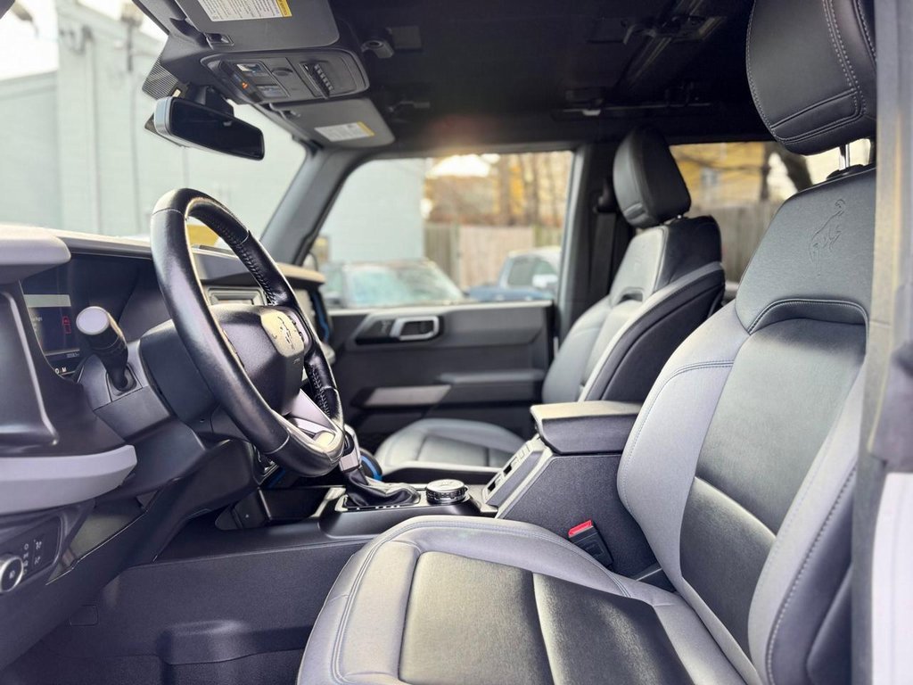 Used 2022 Ford Bronco Black Diamond image 18