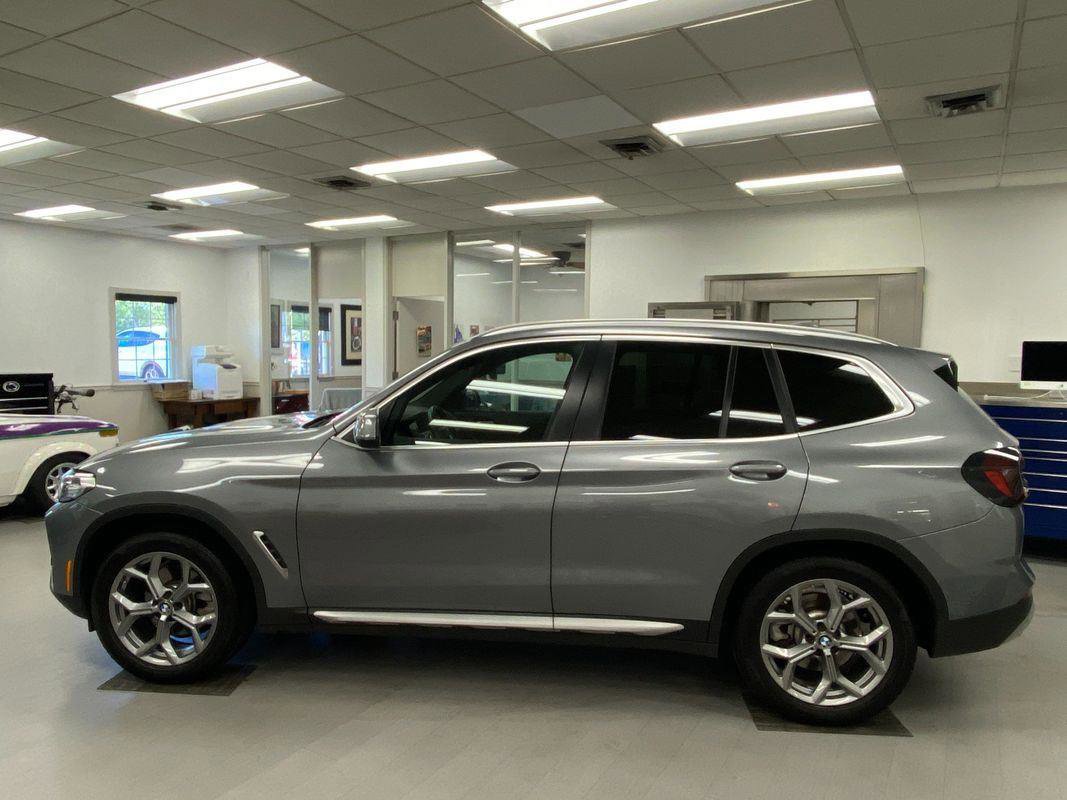Used 2024 BMW X3 xDrive30i w/ Convenience Package image 2