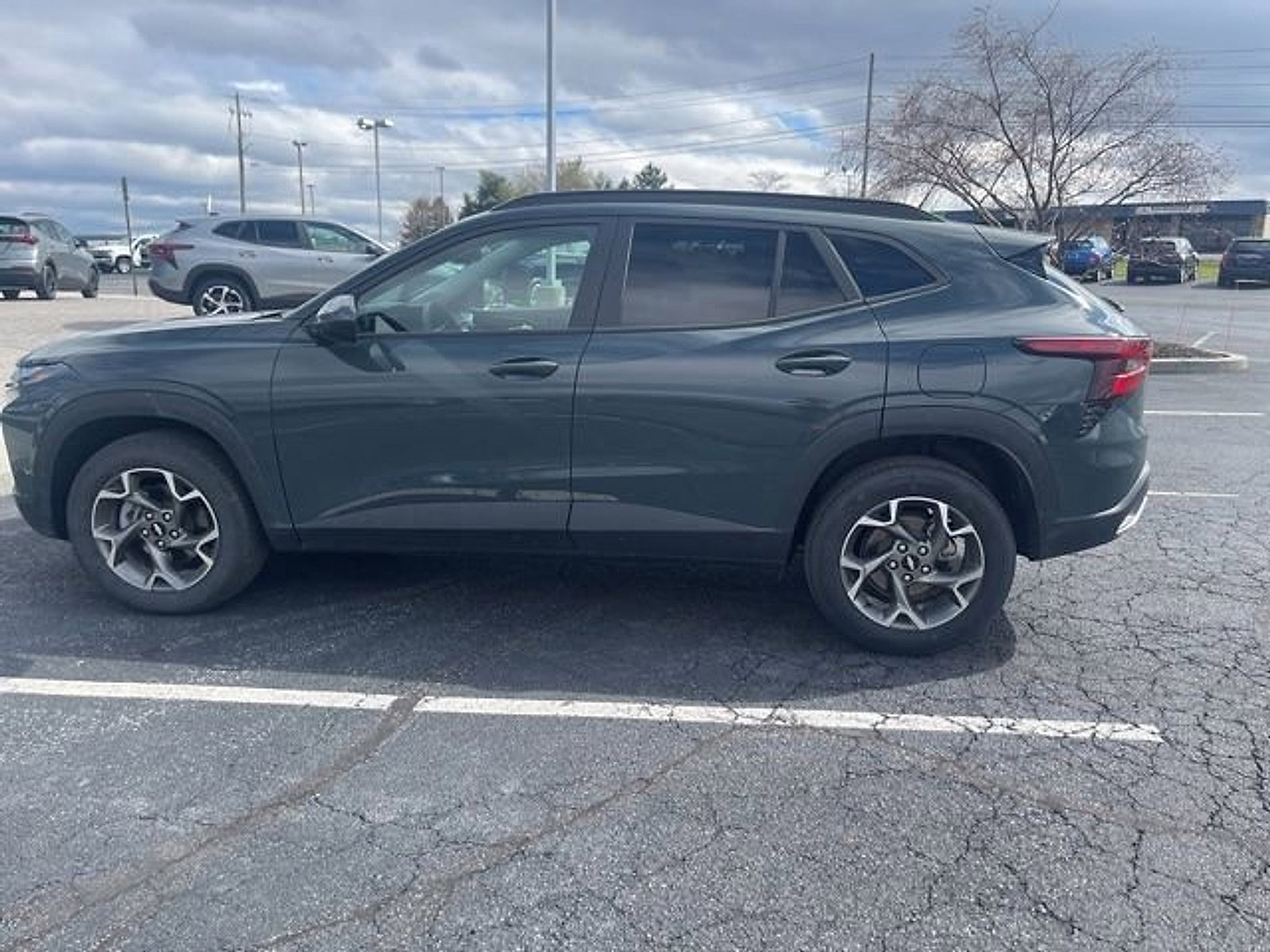 Certified 2025 Chevrolet Trax LT image 8