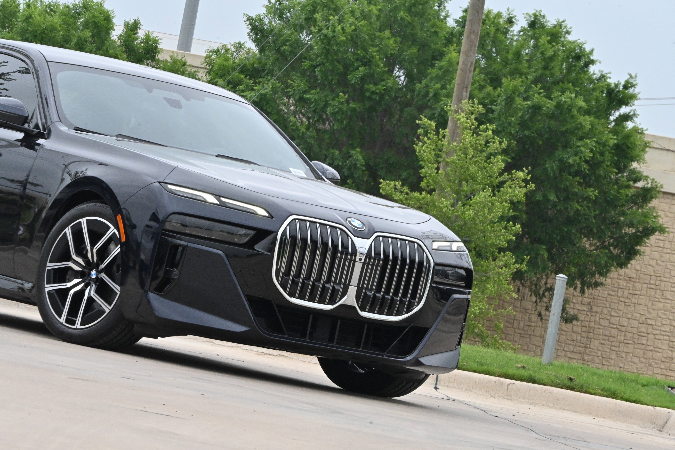 Certified 2024 BMW 760i xDrive AWD/4WD image 40