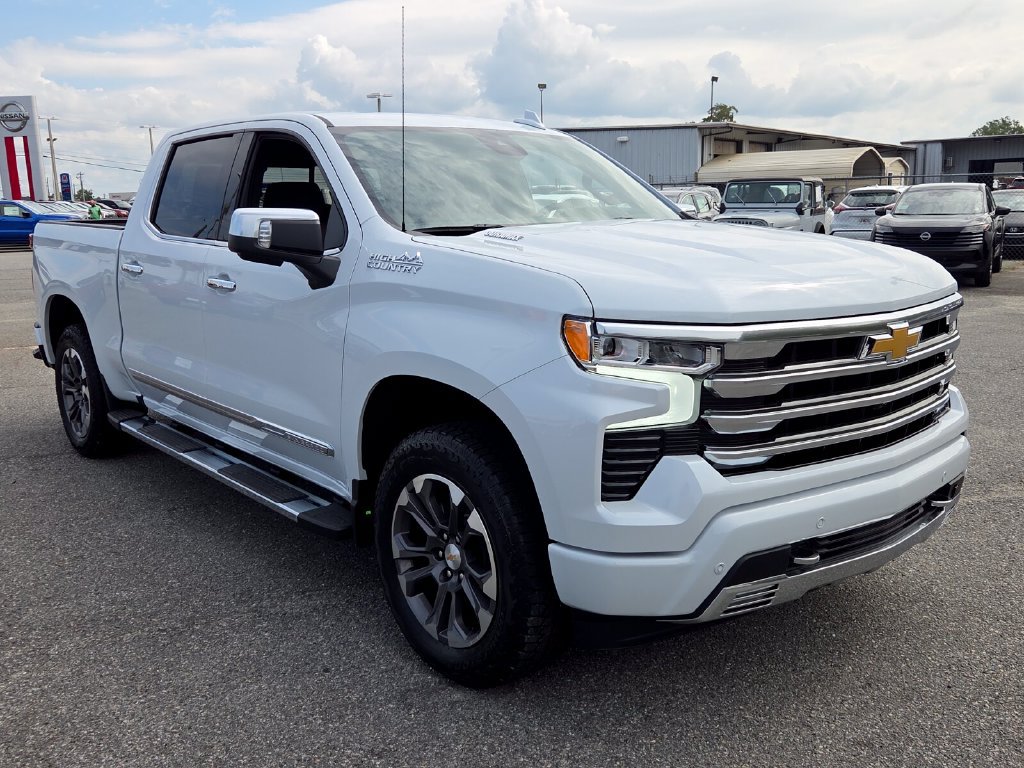 New 2026 Chevrolet Silverado 1500 High Country w/ Technology Package AWD/4WD image 17