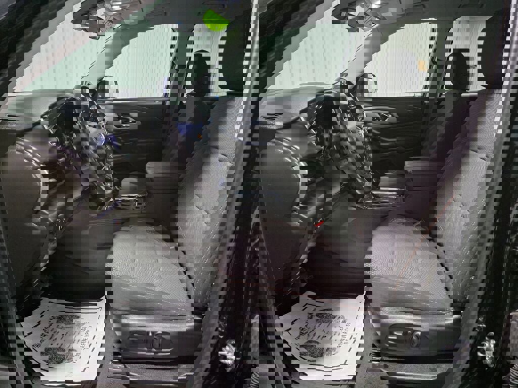 Used 2021 Chevrolet Traverse LT w/ LPO, Cargo Package image 9