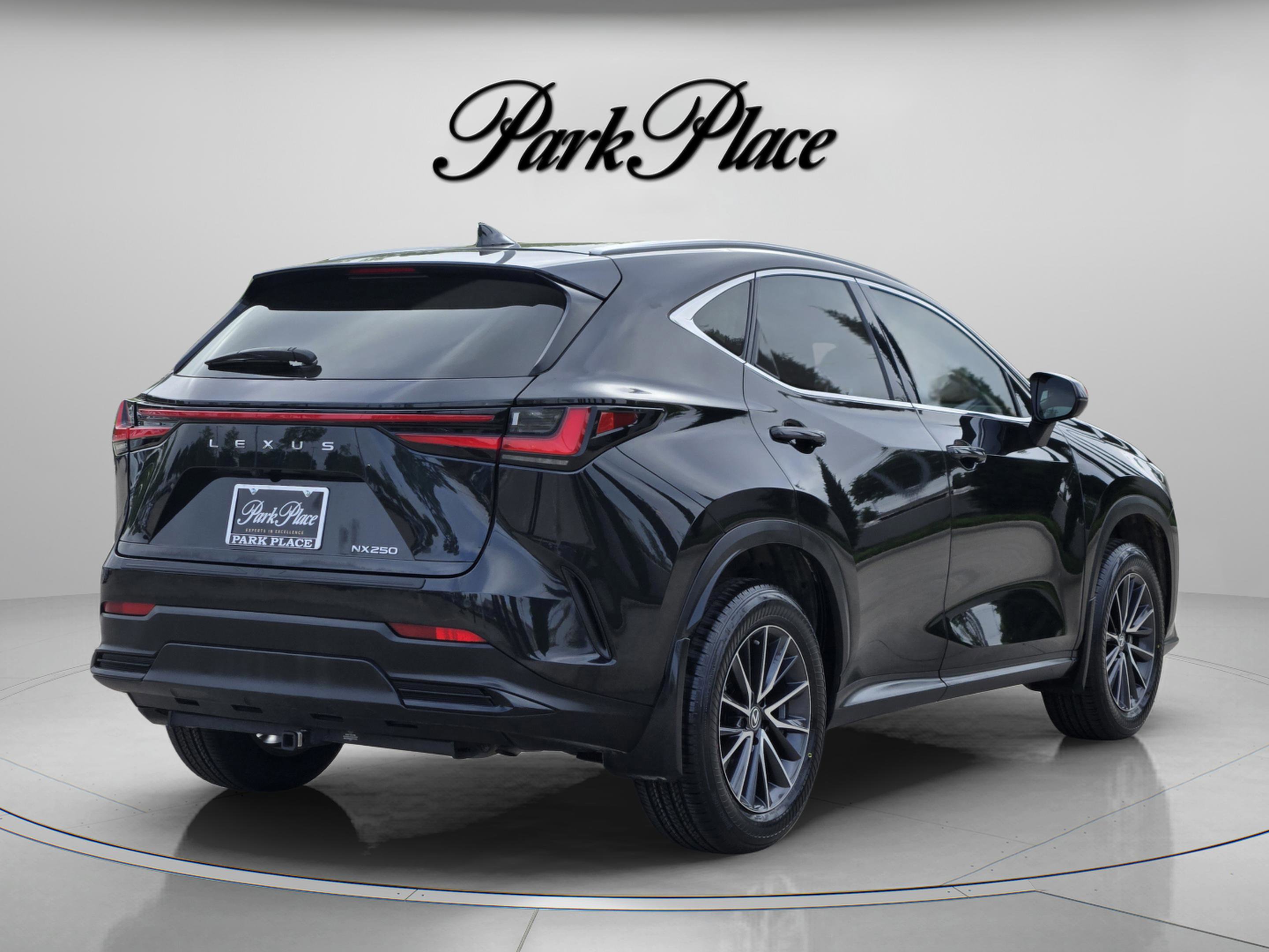 Used 2024 Lexus NX 250 FWD w/ Towing Package (2000 Lbs) image 5