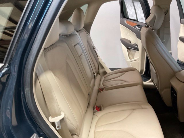 Used 2019 Lincoln MKC Select w/ Select Plus Package AWD/4WD image 26