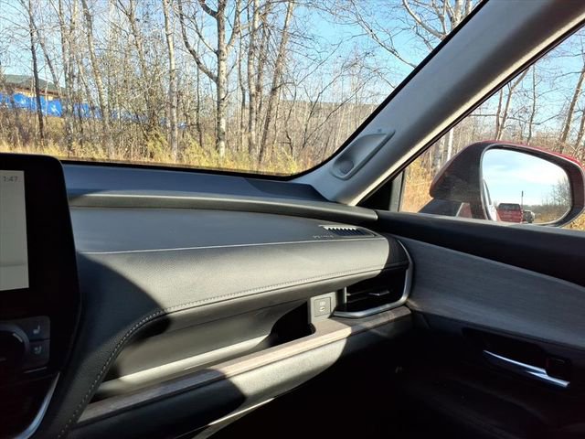 Used 2024 Toyota Grand Highlander Limited image 20