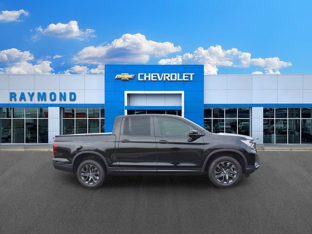 Used 2024 Honda Ridgeline Sport image 2