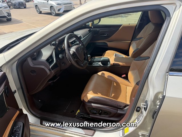 Used 2021 Lexus ES 300h w/ Accessory Package FWD image 6