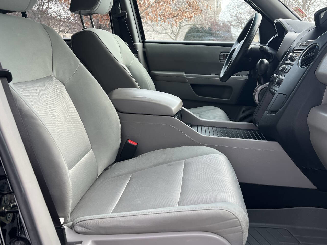 Used 2015 Honda Pilot LX image 24