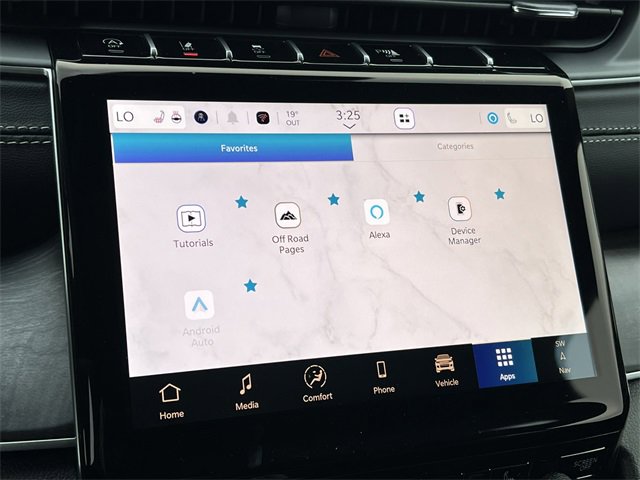 New 2025 Jeep Grand Cherokee Limited w/ Black Appearance Package image 23