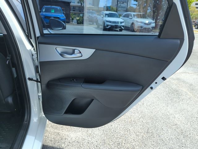 Used 2023 Kia Forte LXS w/ LXS Technology Package image 29