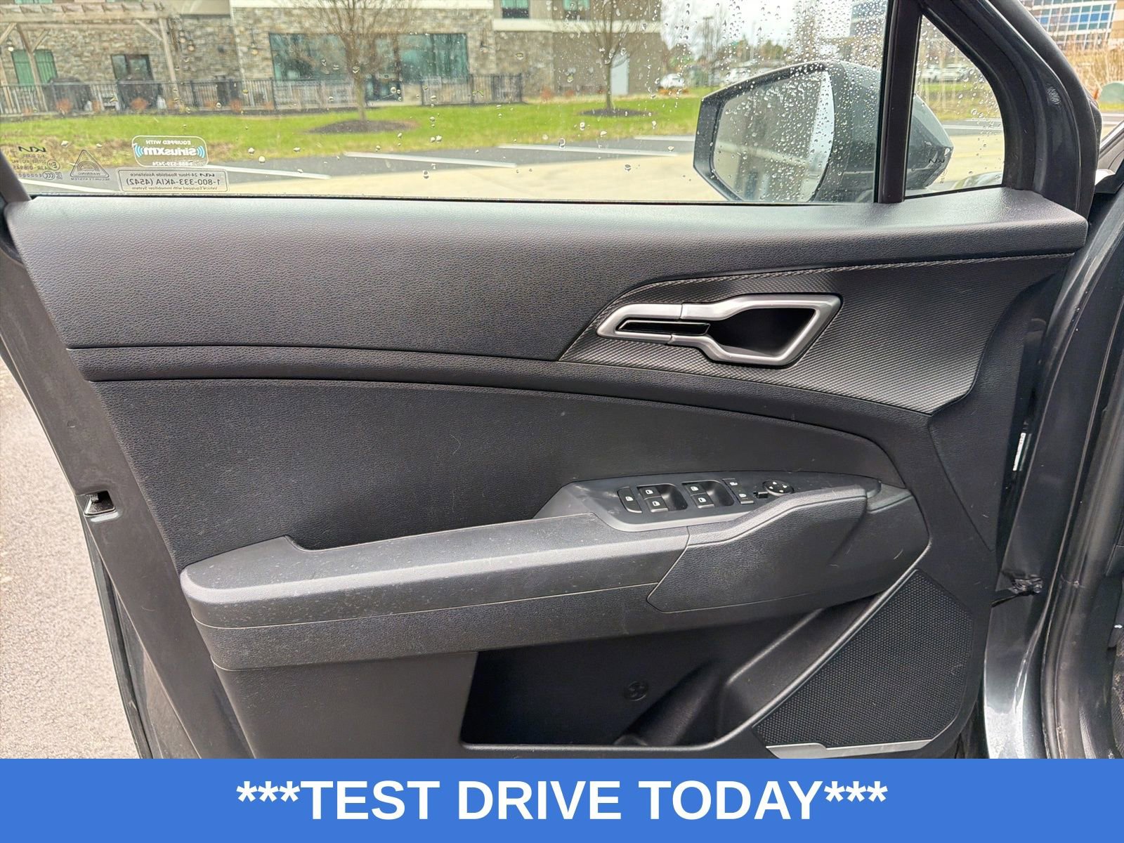 Used 2024 Kia Sportage LX image 10