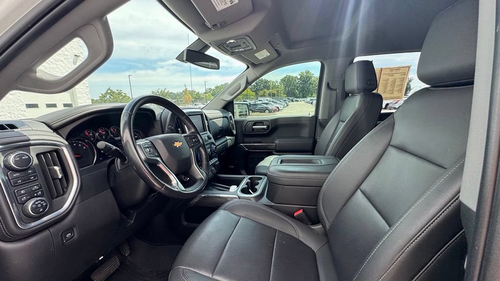 Used 2022 Chevrolet Silverado 1500 LTZ AWD/4WD image 21
