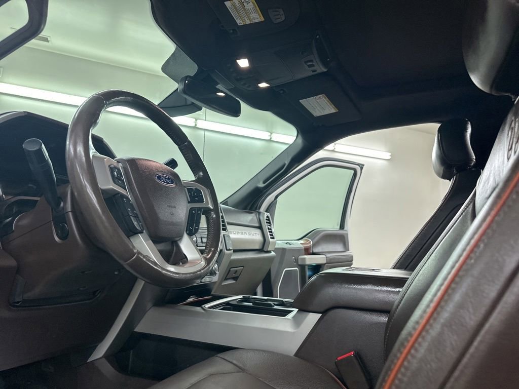 Used 2017 Ford F350 King Ranch w/ King Ranch Ultimate Package AWD/4WD image 31