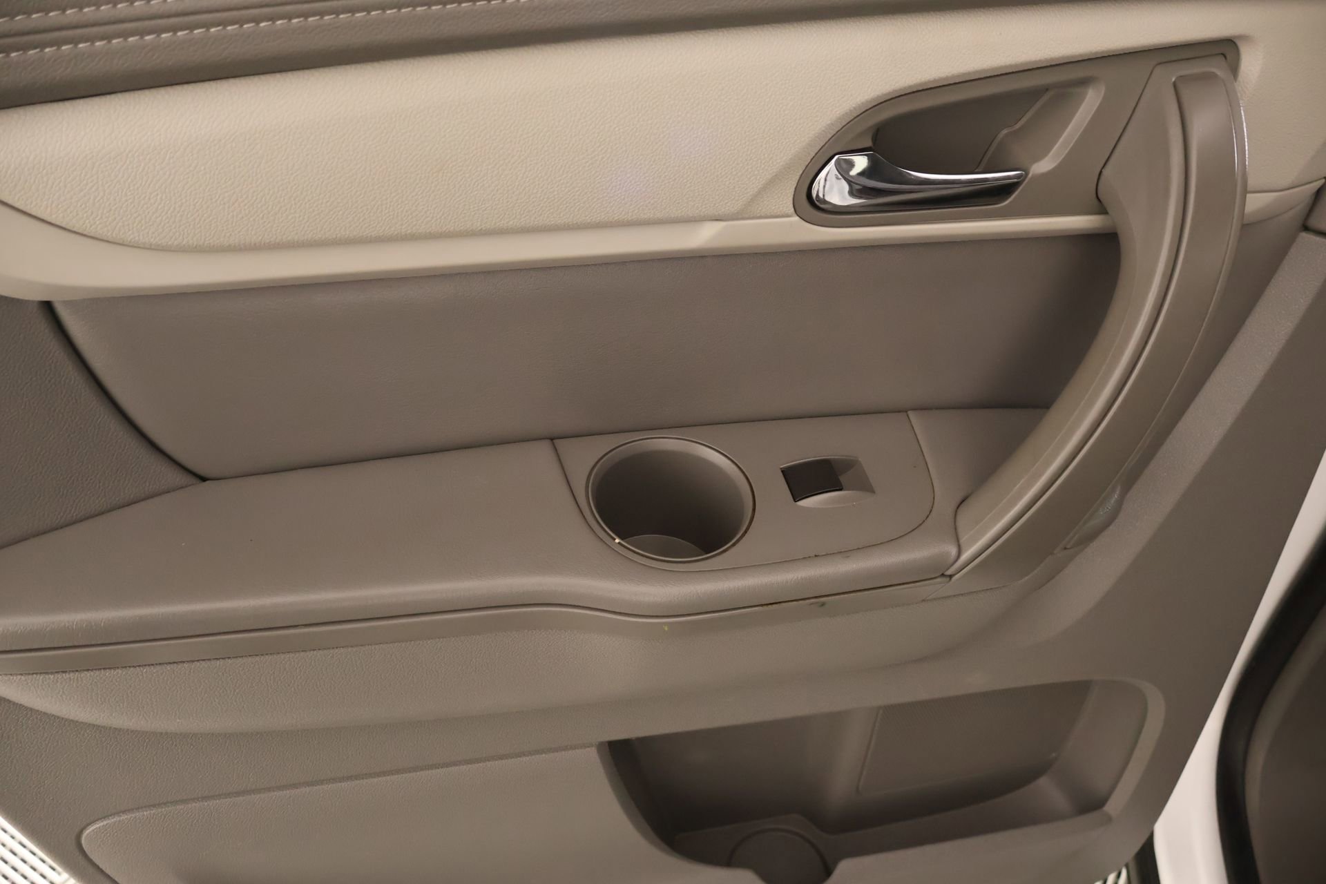 Used 2017 Chevrolet Traverse LS FWD image 16