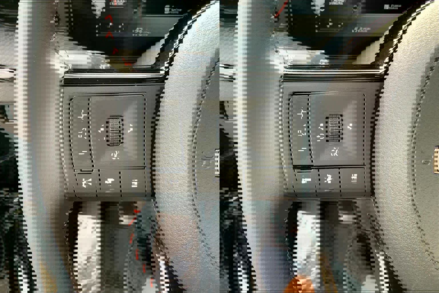 Used 2026 Nissan Kicks SR image 22