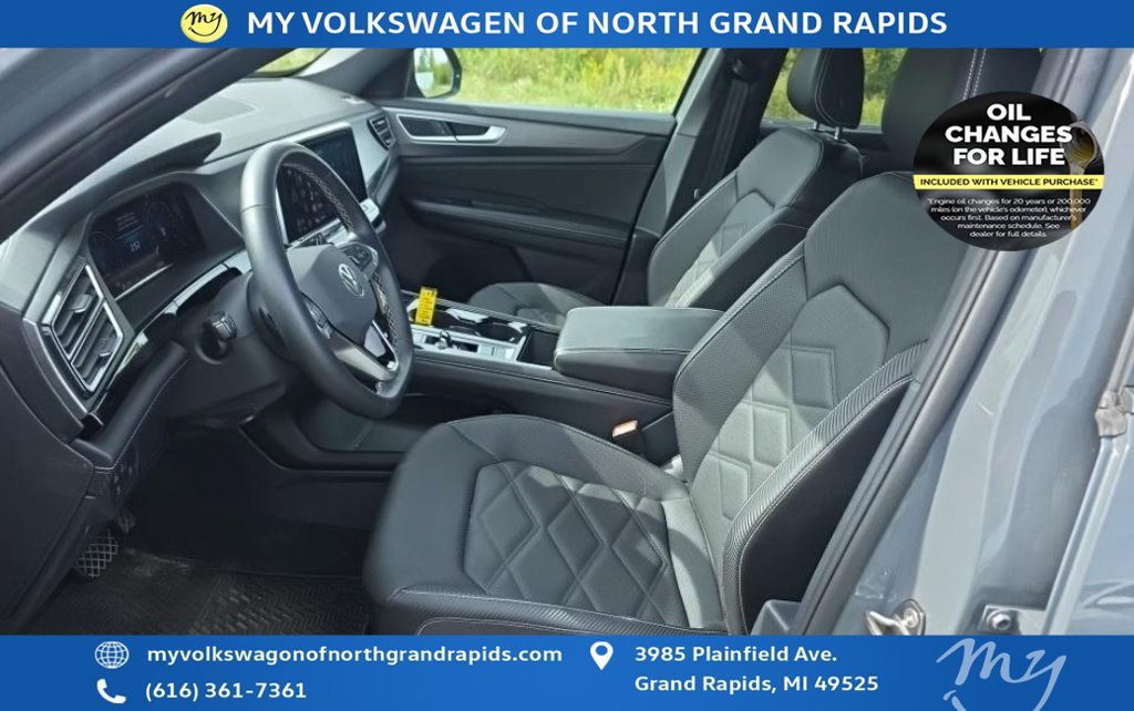 Used 2024 Volkswagen Atlas Cross Sport SE AWD/4WD image 8