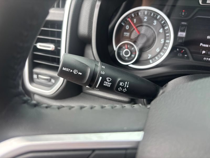 Used 2023 RAM 1500 Big Horn AWD/4WD image 30