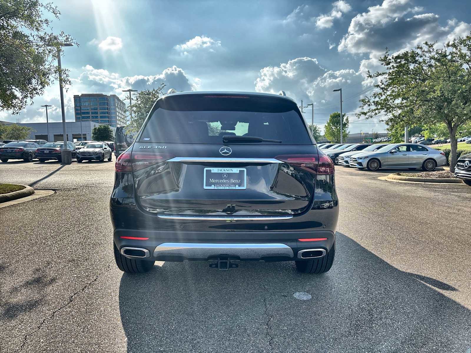 Used 2025 Mercedes-Benz GLE 350 4MATIC image 7
