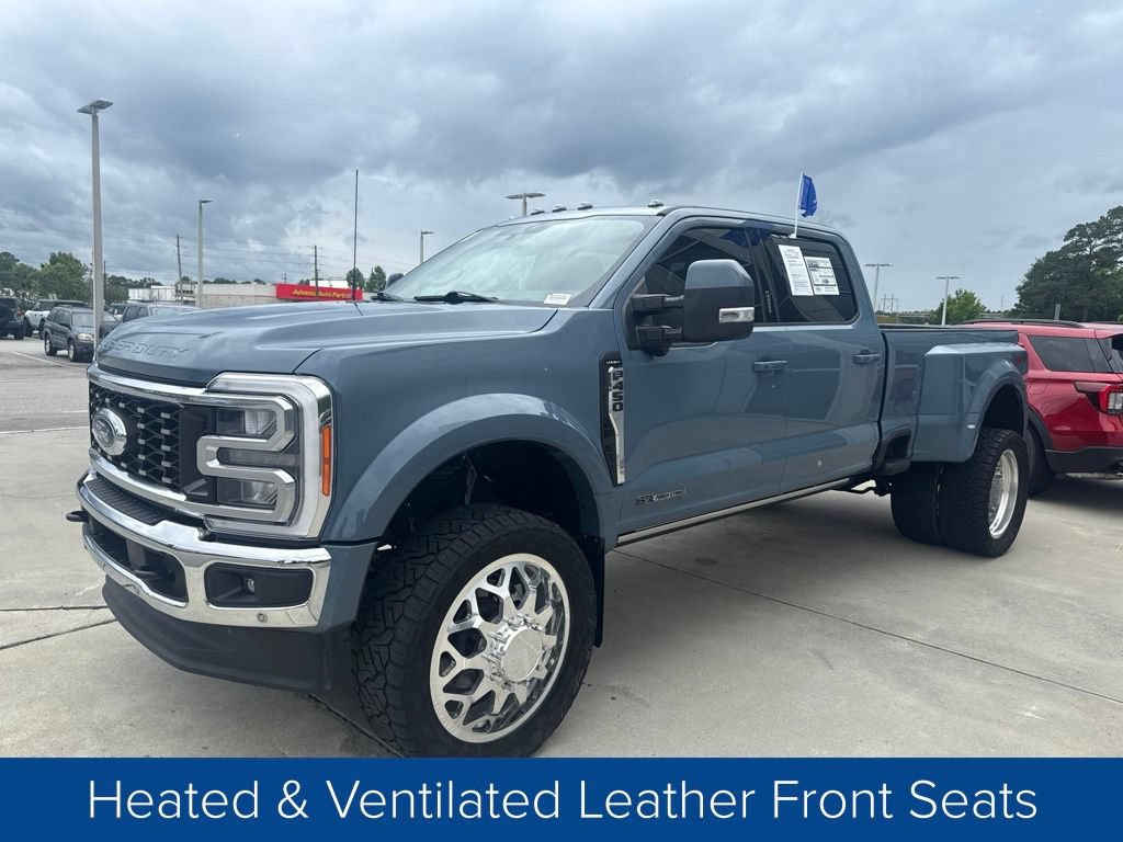 Used 2023 Ford F450 Lariat w/ Lariat Ultimate Package AWD/4WD image 3
