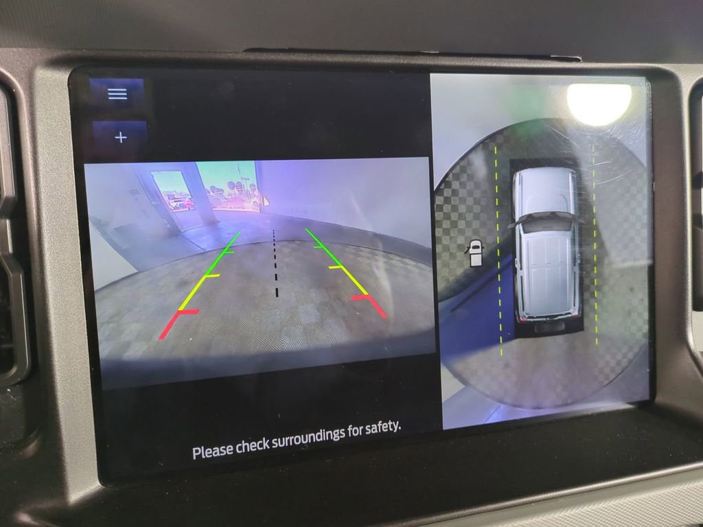 Used 2023 Ford Bronco Badlands image 23