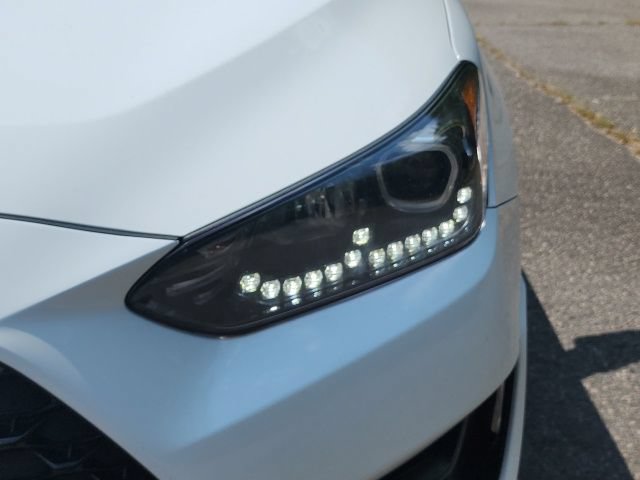 Used 2022 Hyundai Veloster N FWD image 9