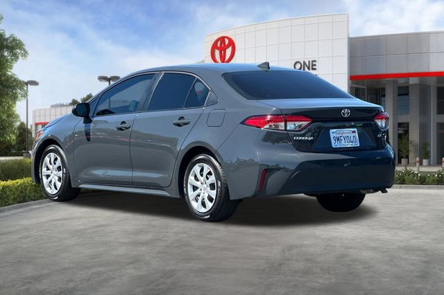 Used 2025 Toyota Corolla LE FWD image 6